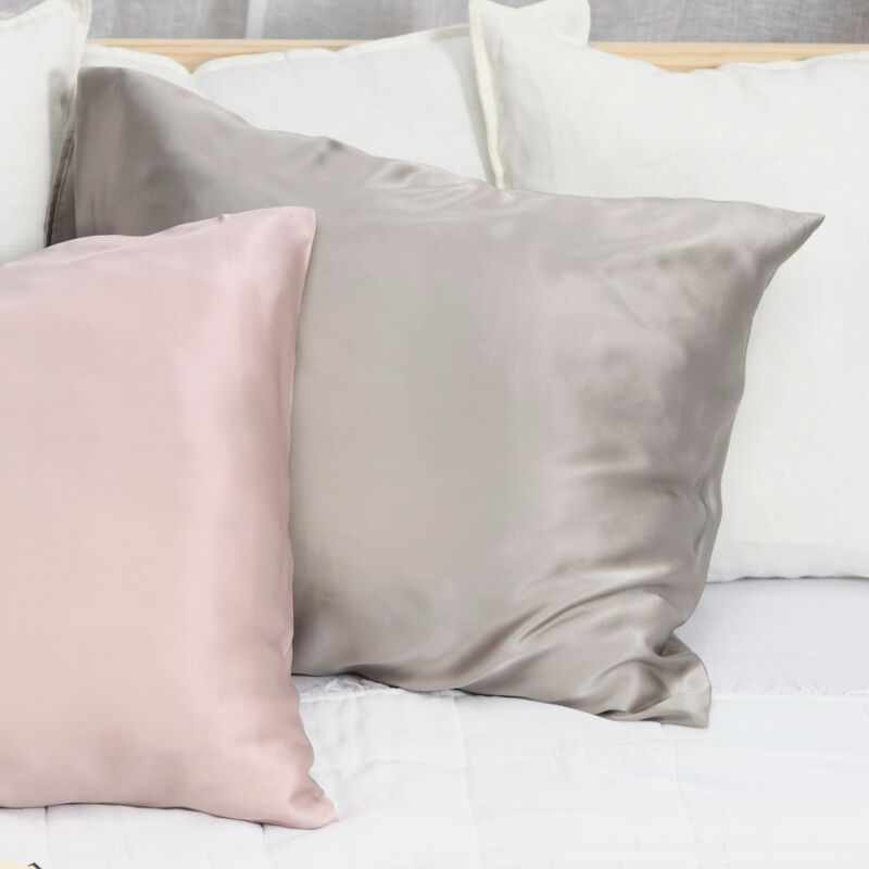 Fanni K Silk Tyynyliina 50x60 cm harmaa